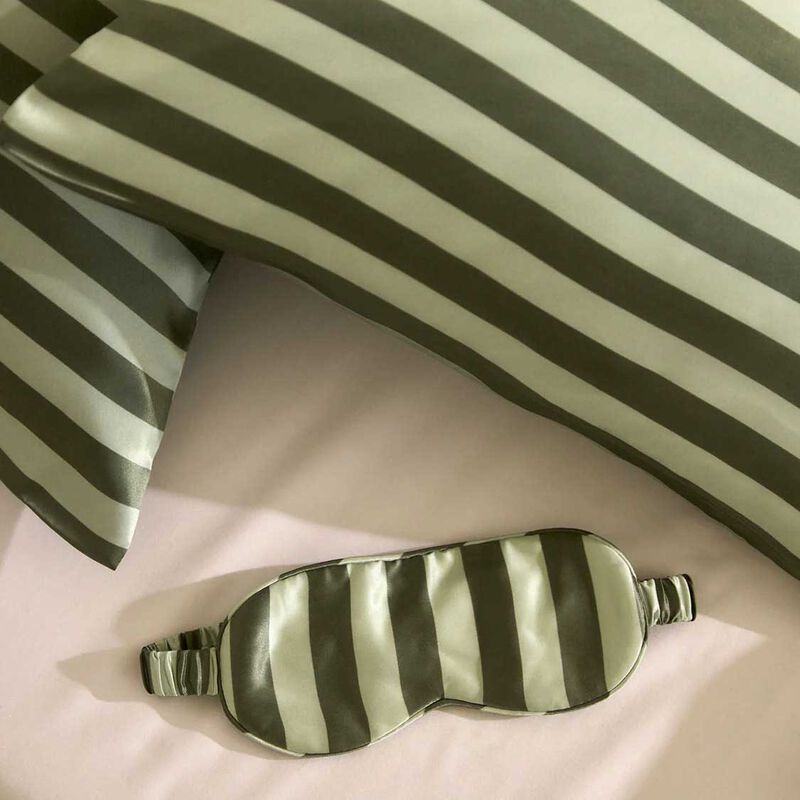 HOMMEY. Silk Eyemask image number 3